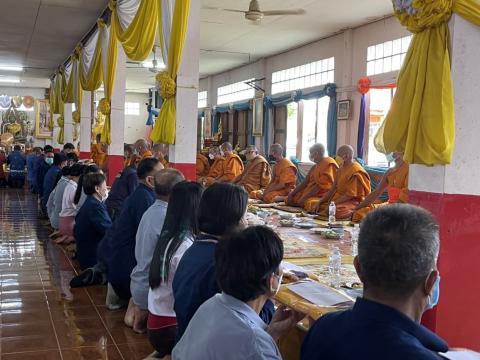 ทำบุญถวายเพลพระสงฆ์ ณ วัดศรีสวัสดิ์