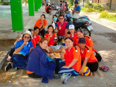 กีฬาสานสัมพันธ์ระหว่าง อบต.แสลงพัน กับชาวบ้าน บ้านบุขี้เหล็ก