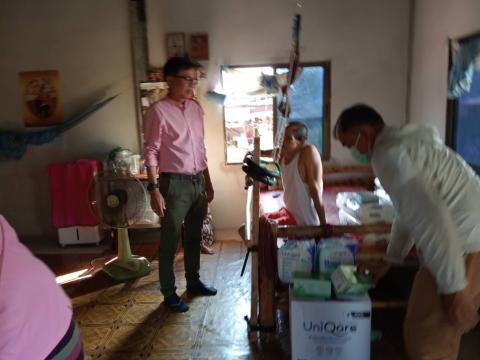 ลงพื้นที่เยี่ยมผู้ป่วยติดเตียงในตำบลแสลงพัน