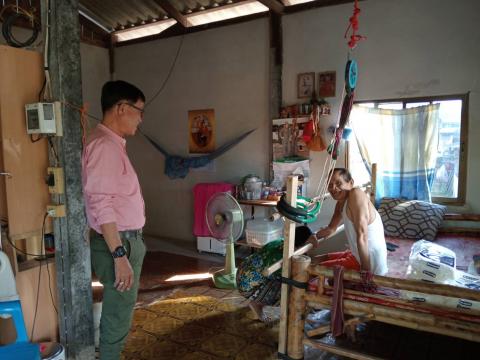 ลงพื้นที่เยี่ยมผู้ป่วยติดเตียงในตำบลแสลงพัน